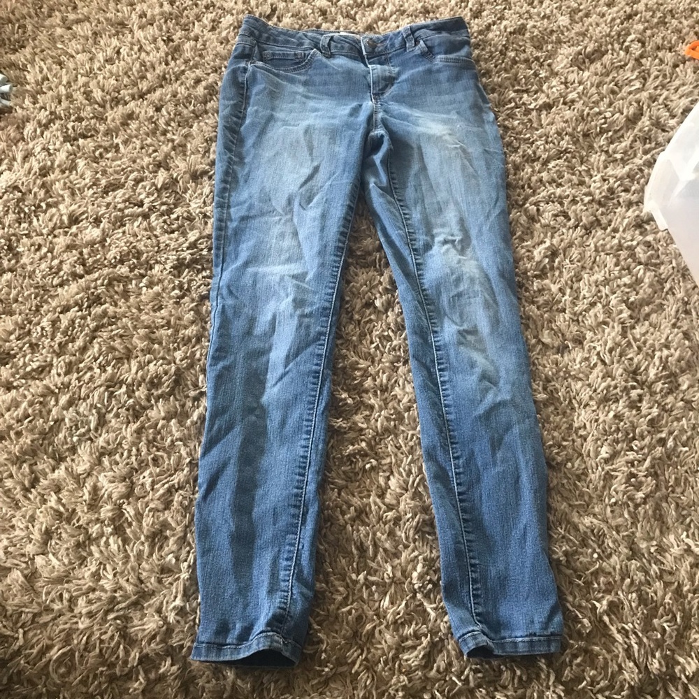 Artisan NY Women’s SZ 6 Skinny Denim Jeans